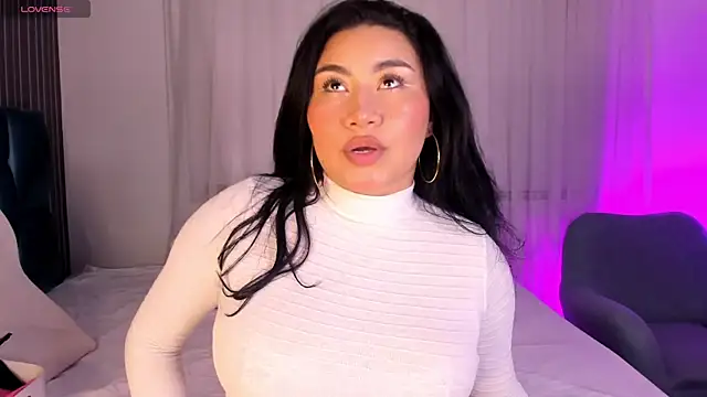 Snapshot of leylaclintonxx chatting on 10-28-25, 07:05 leylaclintonxx online show from 10-28-25, 07:05