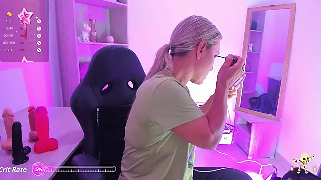 Evangeline johns online show from 11-04-25, 08:08