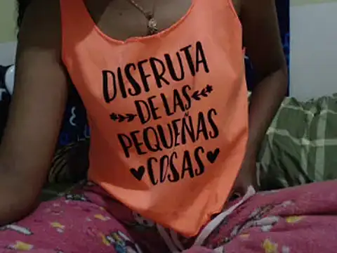 Snapshot of Nolimtslove chatting on 01-08-25, 11:32 Nolimtslove online show from 01-08-25, 11:32