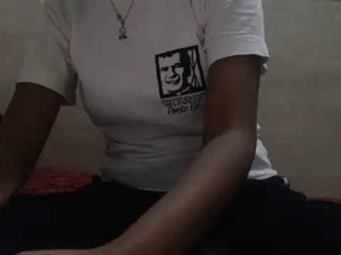 Snapshot of Nolimtslove chatting on 02-13-25, 10:34 Nolimtslove online show from 02-13-25, 10:34