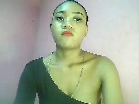 Snapshot of Fariana01 chatting on 12-10-24, 11:19 Fariana01 online show from 12-10-24, 11:19