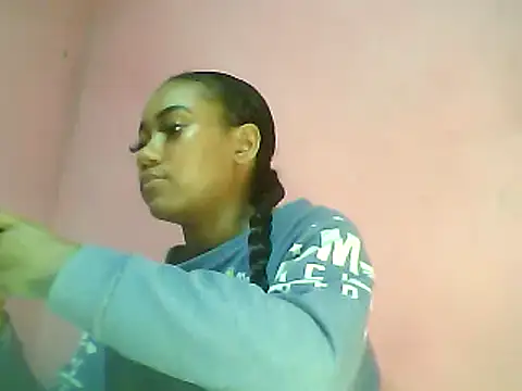 Snapshot of Fariana01 chatting on 12-28-24, 10:55 Fariana01 online show from 12-28-24, 10:55