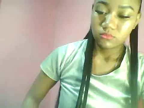 Snapshot of Fariana01 chatting on 12-30-24, 11:49 Fariana01 online show from 12-30-24, 11:49