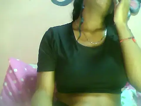 Snapshot of Fariana01 chatting on 01-10-25, 01:42 Fariana01 online show from 01-10-25, 01:42