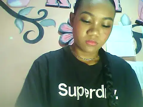 Snapshot of Fariana01 chatting on 02-07-25, 09:04 Fariana01 online show from 02-07-25, 09:04