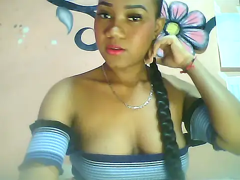 Snapshot of Fariana01 chatting on 02-09-25, 08:34 Fariana01 online show from 02-09-25, 08:34