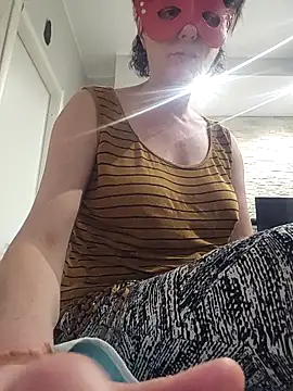 Vagabondainnamorata online show from 04-13-26, 02:55