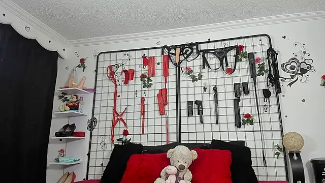 abby eemily online show from 12-19-25, 12:01