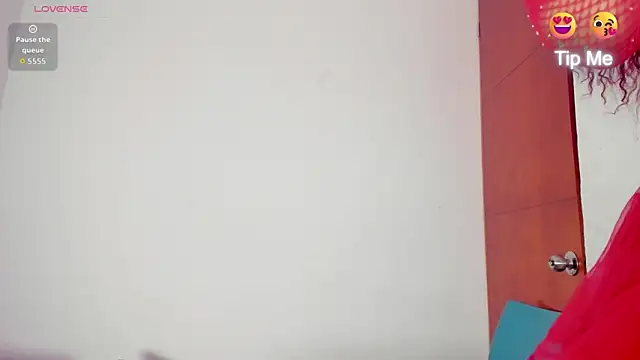 Snapshot of Zoey_Donovan chatting on 11-01-25, 08:22 Zoey Donovan online show from 11-01-25, 08:22