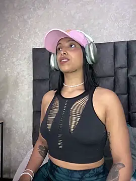 Snapshot of LollaByer chatting on 03-12-25, 09:03 LollaByer online show from 03-12-25, 09:03