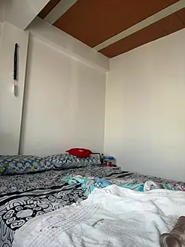 Snapshot of LollaByer chatting on 03-19-25, 09:05 LollaByer online show from 03-19-25, 09:05