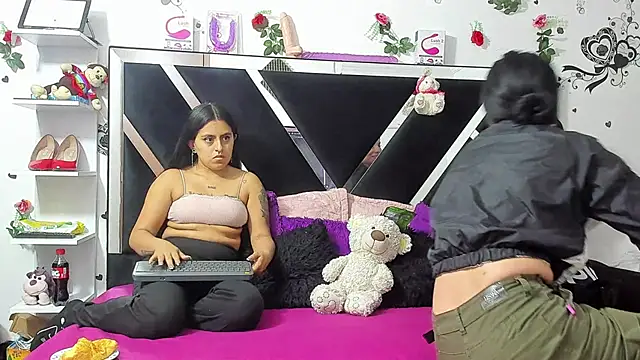 thedream girls online show from 09-17-25, 12:07