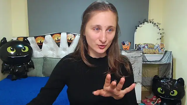 MichelLeee online show from 10-30-25, 12:17