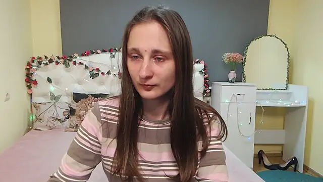 MichelLeee online show from 03-10-26, 12:32