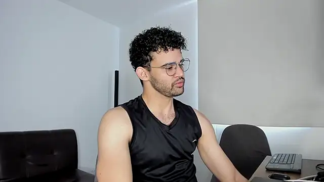 andrewChris  online show from 10-24-25, 03:30