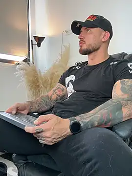 DimitriSullivan  online show from 06-26-26, 07:40