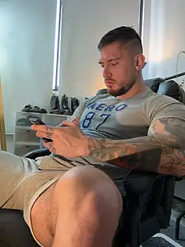 DimitriSullivan  online show from 07-03-26, 02:56