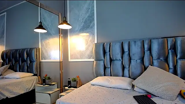 Snapshot of Ameliewitte_mjs chatting on 01-24-25, 01:03 Ameliewitte mjs online show from 01-24-25, 01:03