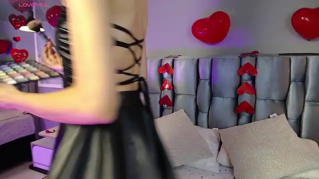 Snapshot of Ameliewitte_mjs chatting on 02-21-25, 07:43 Ameliewitte mjs online show from 02-21-25, 07:43