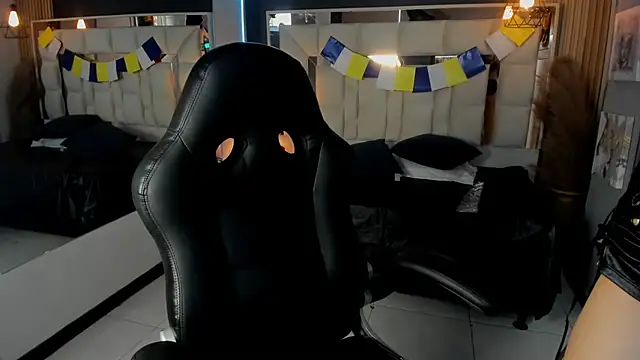 Snapshot of Ameliewitte_mjs chatting on 10-01-25, 08:04 Ameliewitte mjs online show from 10-01-25, 08:04