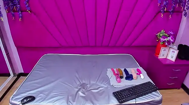 Snapshot of alaha_evans chatting on 01-30-25, 09:15 alaha evans online show from 01-30-25, 09:15