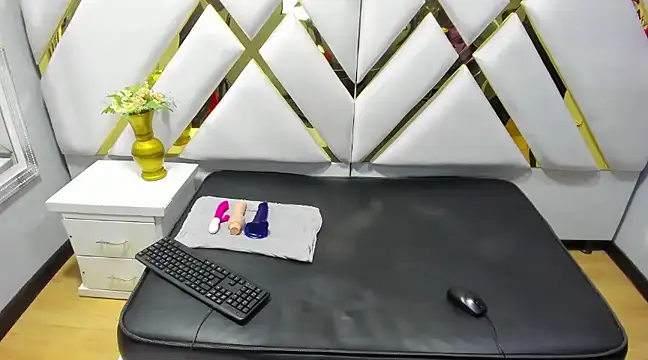 Snapshot of alaha_evans chatting on 02-25-25, 03:09 alaha evans online show from 02-25-25, 03:09