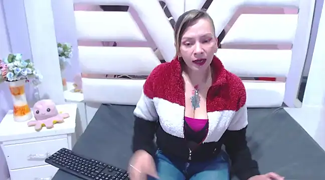 Snapshot of alaha_evans chatting on 03-15-25, 09:41 alaha evans online show from 03-15-25, 09:41