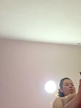 NeredaXxx online show from 04-22-26, 08:32