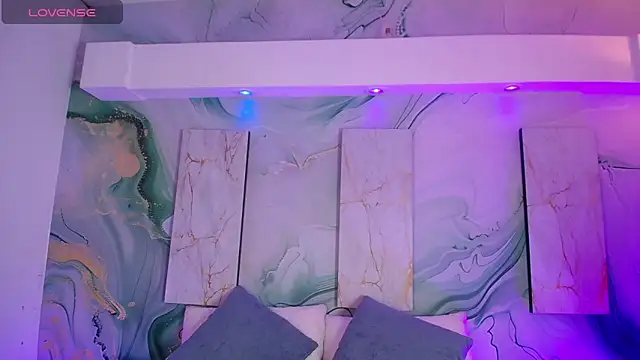 Aniie Doll online show from 04-11-26, 08:35