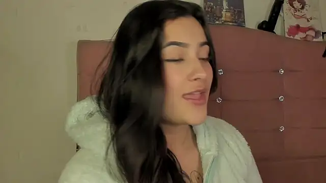 Snapshot of male_couper chatting on 12-13-24, 09:35 male couper online show from 12-13-24, 09:35