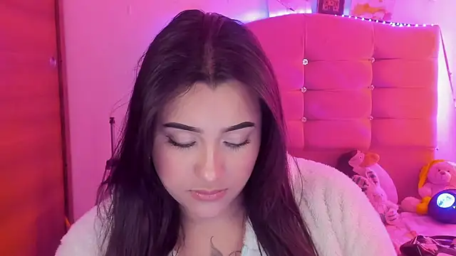 Snapshot of male_couper chatting on 12-23-24, 05:54 male couper online show from 12-23-24, 05:54