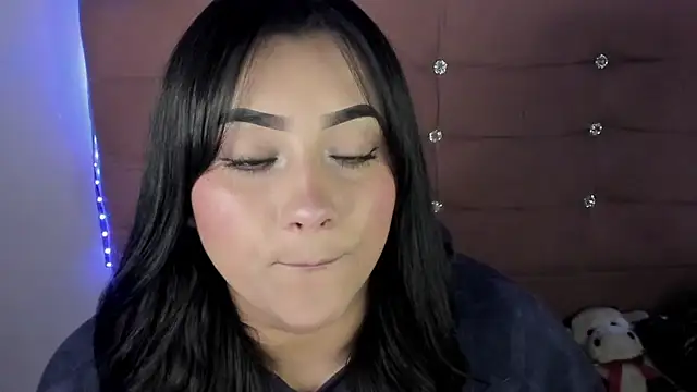 Snapshot of male_couper chatting on 02-12-25, 10:37 male couper online show from 02-12-25, 10:37