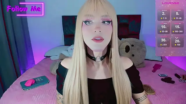 Snapshot of Kirmyy_ chatting on 01-01-25, 04:39 Kirmyy  online show from 01-01-25, 04:39