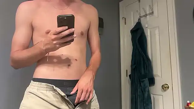 dylanwolf01 online show from 06-11-26, 06:39