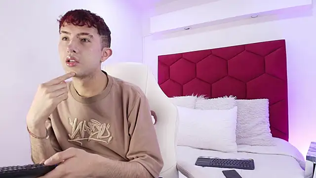 Noah Xitruxx online show from 11-20-25, 12:49