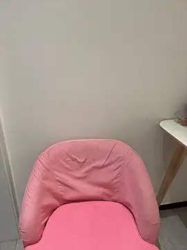 Snapshot of Selenaaaaa- chatting on 02-08-26, 02:31 Selenaaaaa- online show from 02-08-26, 02:31