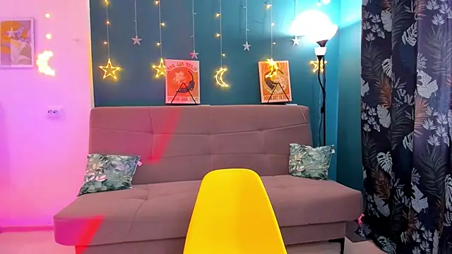 Xloe Queen online show from 02-11-25, 09:20