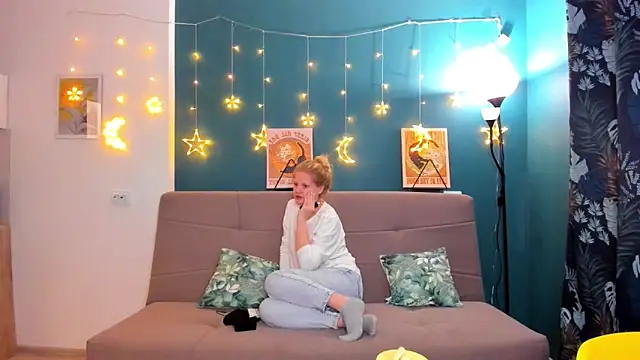 Xloe Queen online show from 02-25-25, 02:33