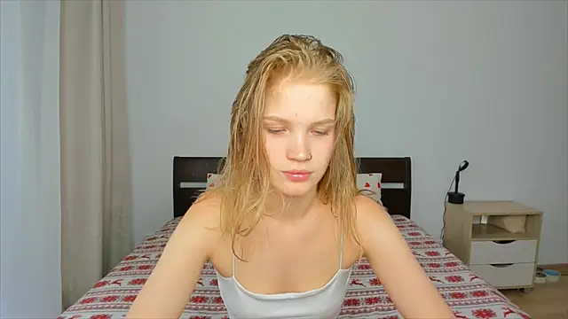 Xloe Queen online show from 06-05-26, 06:31
