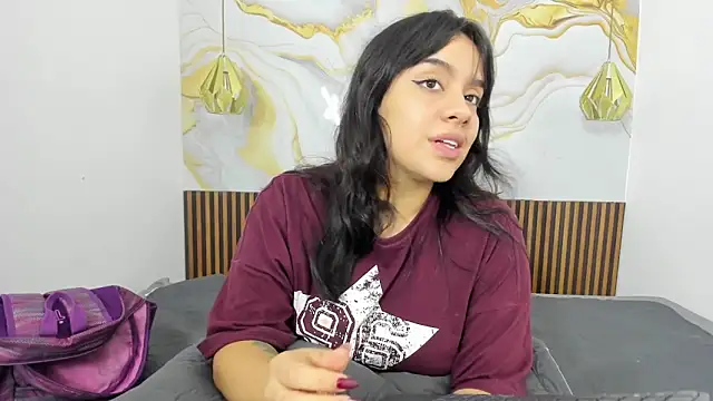 Snapshot of MelissaGilll chatting on 11-17-25, 07:19 MelissaGilll online show from 11-17-25, 07:19