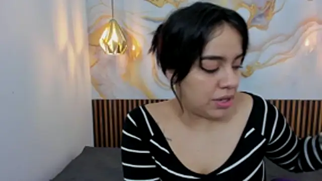 Snapshot of MelissaGilll chatting on 11-19-25, 07:14 MelissaGilll online show from 11-19-25, 07:14