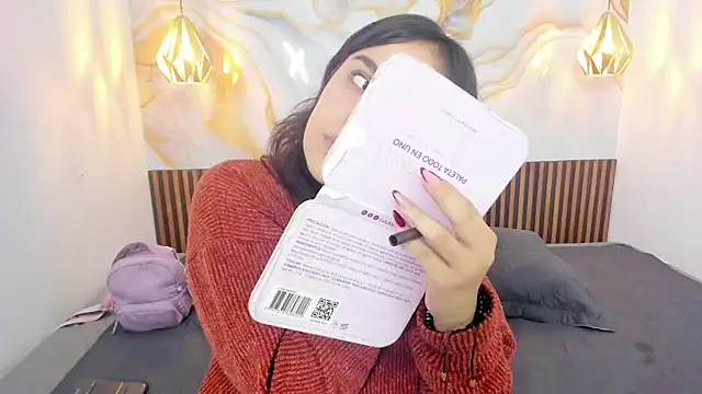 Snapshot of MelissaGilll chatting on 11-20-25, 01:44 MelissaGilll online show from 11-20-25, 01:44