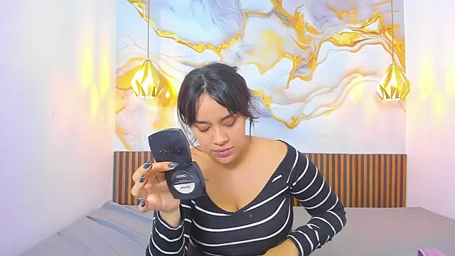 Snapshot of MelissaGilll chatting on 11-27-25, 07:05 MelissaGilll online show from 11-27-25, 07:05