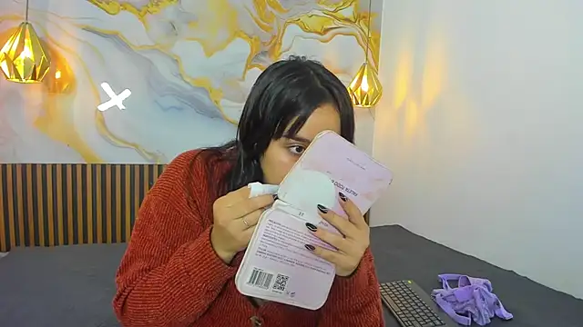 Snapshot of MelissaGilll chatting on 11-29-25, 02:20 MelissaGilll online show from 11-29-25, 02:20