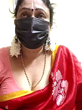 Snapshot of rekha_naier chatting on 02-05-25, 04:36 rekha naier online show from 02-05-25, 04:36