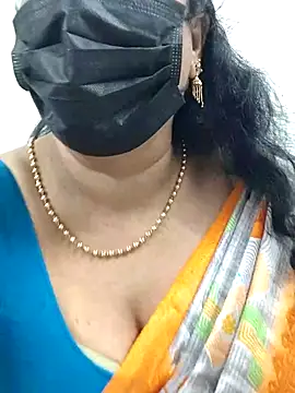 Snapshot of rekha_naier chatting on 02-12-25, 04:55 rekha naier online show from 02-12-25, 04:55