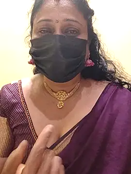 Snapshot of rekha_naier chatting on 03-02-25, 04:10 rekha naier online show from 03-02-25, 04:10