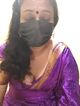 Snapshot of rekha_naier chatting on 03-05-25, 01:10 rekha naier online show from 03-05-25, 01:10