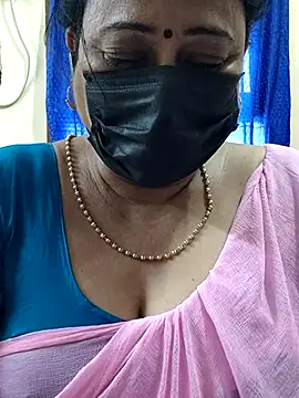 Snapshot of rekha_naier chatting on 10-13-25, 04:56 rekha naier online show from 10-13-25, 04:56