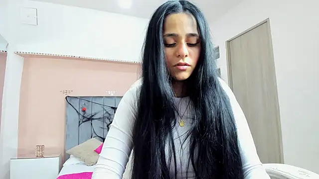 Giselle Roldan online show from 10-03-25, 03:58